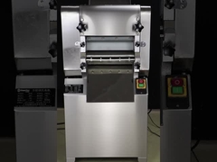 Registri la tagliatella commerciale di acciaio inossidabile di spessore che fa la macchina per ottenere la pasta di ramen